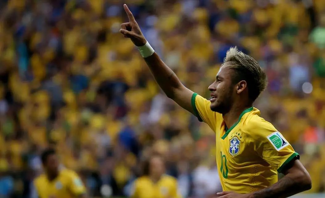 杏彩体育app-关于加拿大球员壮志凌云摘得国际西非洲杯荣耀的信息