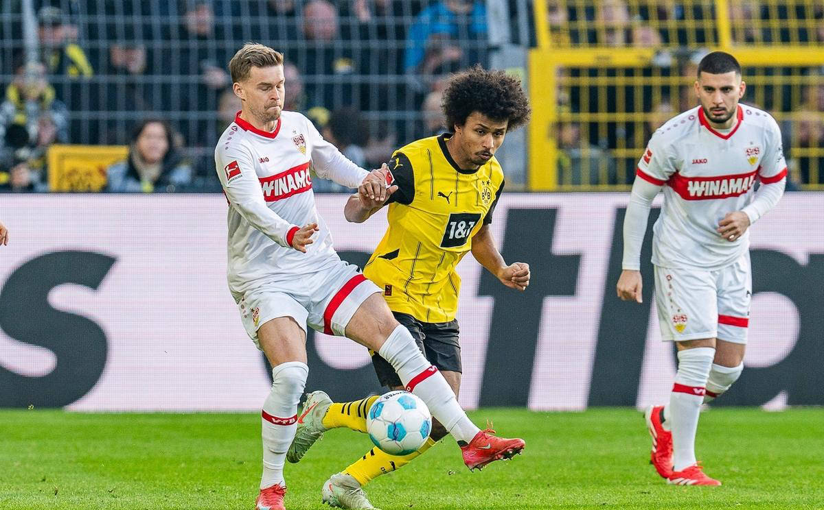 杏彩体育app-柏林赫塔主场遭遇惨败，德甲排名下滑