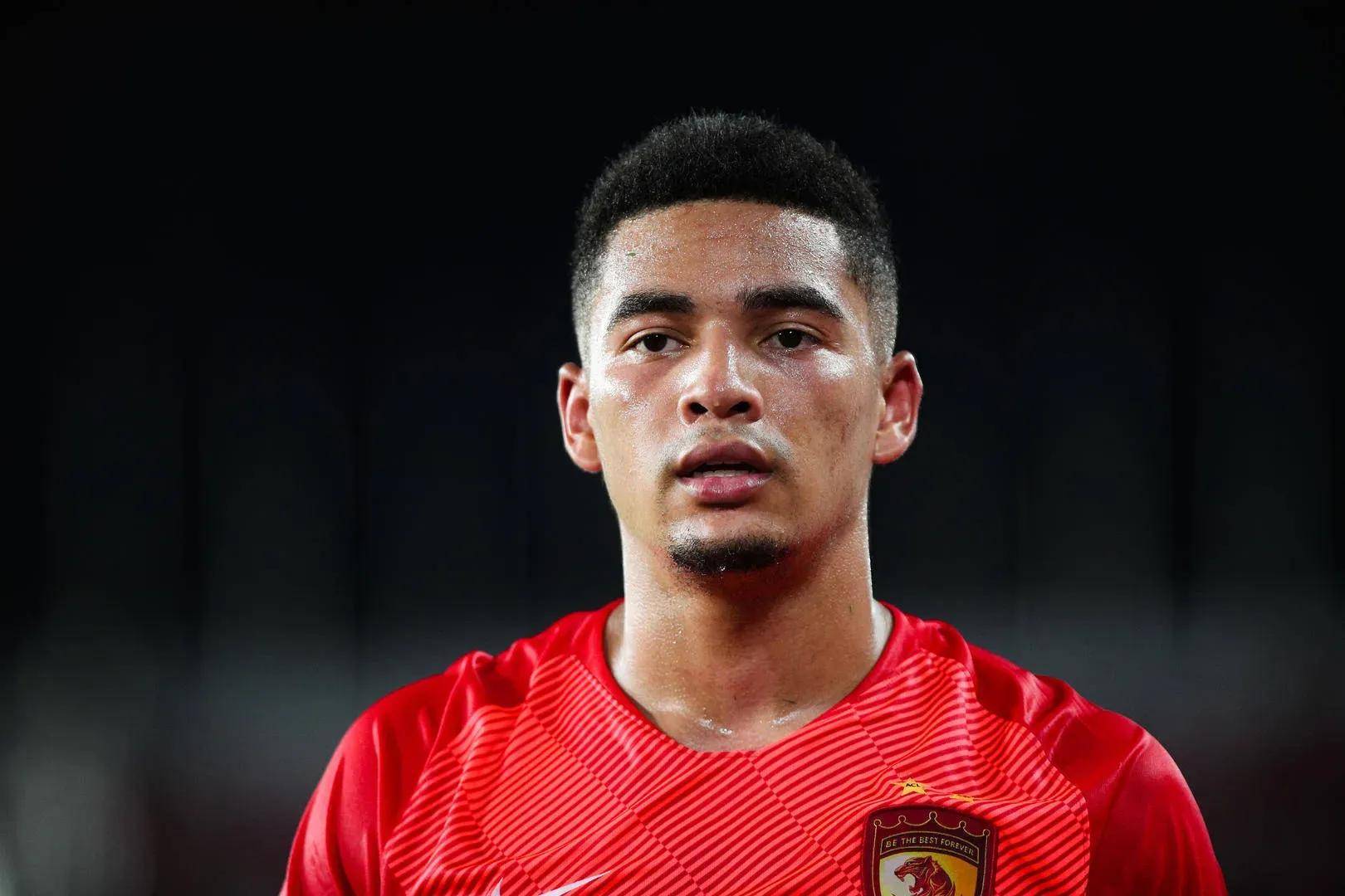 切沃主场大败，主教练遭球迷质疑