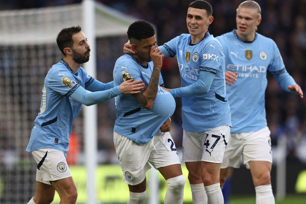 曼城惨败于莱斯特城，前景黯淡