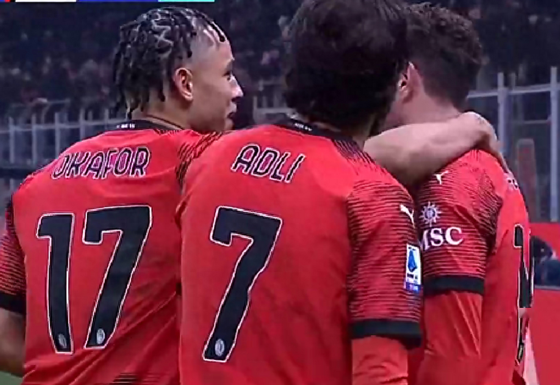 杏彩体育平台-包含高能对决：两支劲旅的碰撞引发球迷热议！的词条