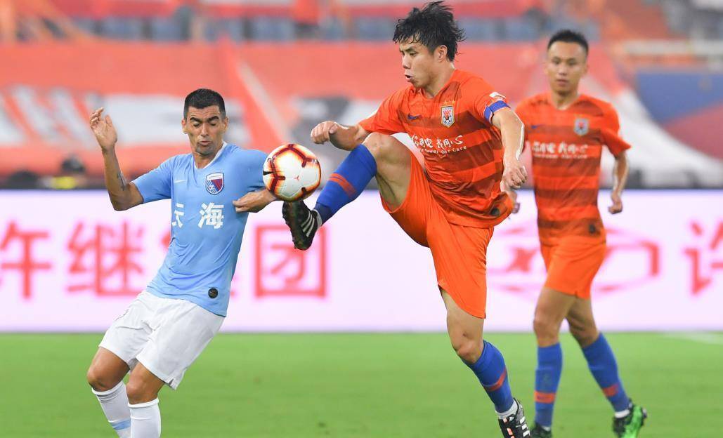 包含高能对决:两支劲旅的碰撞引发球迷热议!的词条 包含高能对决:两支劲旅的碰撞引发球迷热议!的词条