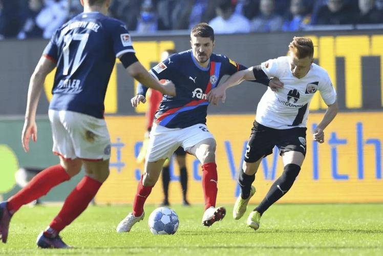 纽伦堡球队战平对手，保持不败纪录的简单介绍