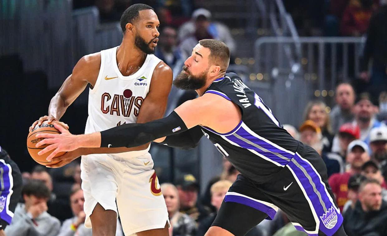 杏彩体育入口-包含多伦多猛龙猛胜骑士，东部形势更加激烈的词条