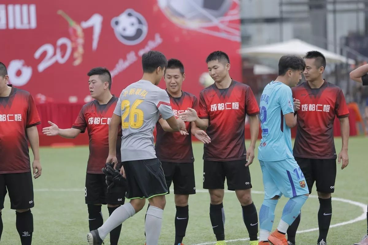 对手间的火花四溅,比赛节奏异常激烈!的简单介绍 对手间的火花四溅,比赛节奏异常激烈!的简单介绍