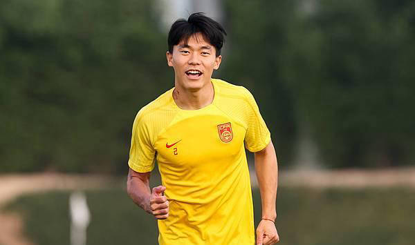 新世代足球队员崭露头角,备受关注的简单介绍 新世代足球队员崭露头角,备受关注的简单介绍