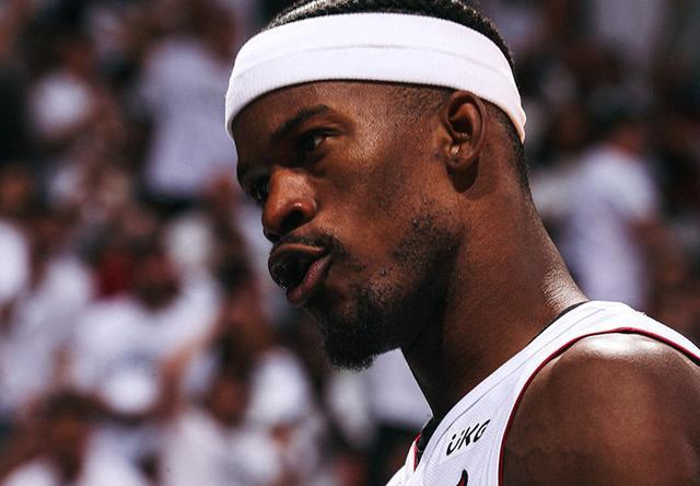 杏彩体育app下载-愤怒的脚步：巨星们的国家对决的简单介绍