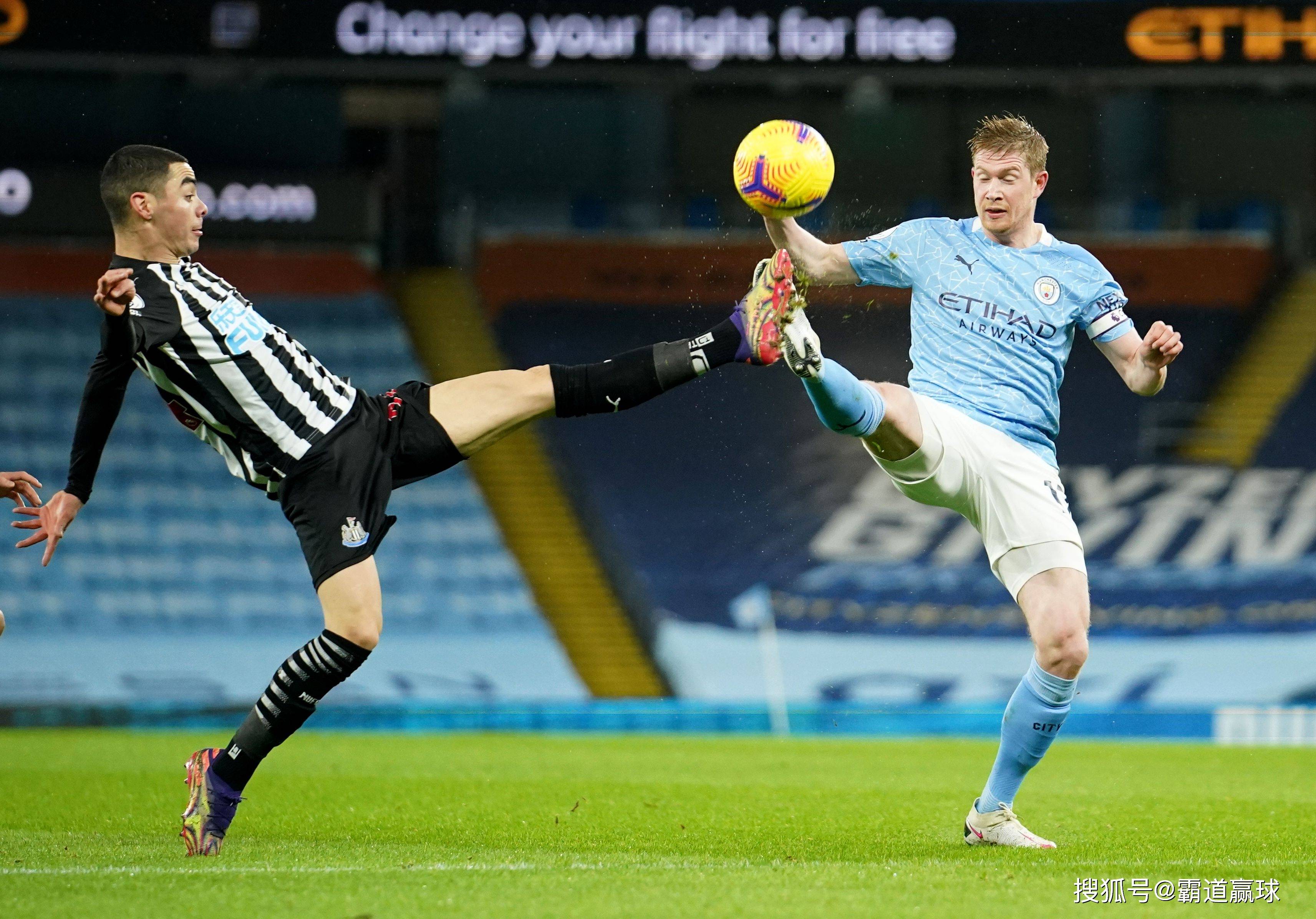 曼城防守失误连连,遭到质疑 曼城防守失误连连,遭到质疑