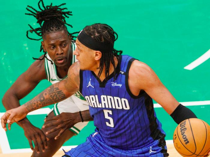 包含凯尔特人轻取魔术，海沃德平稳发挥的词条