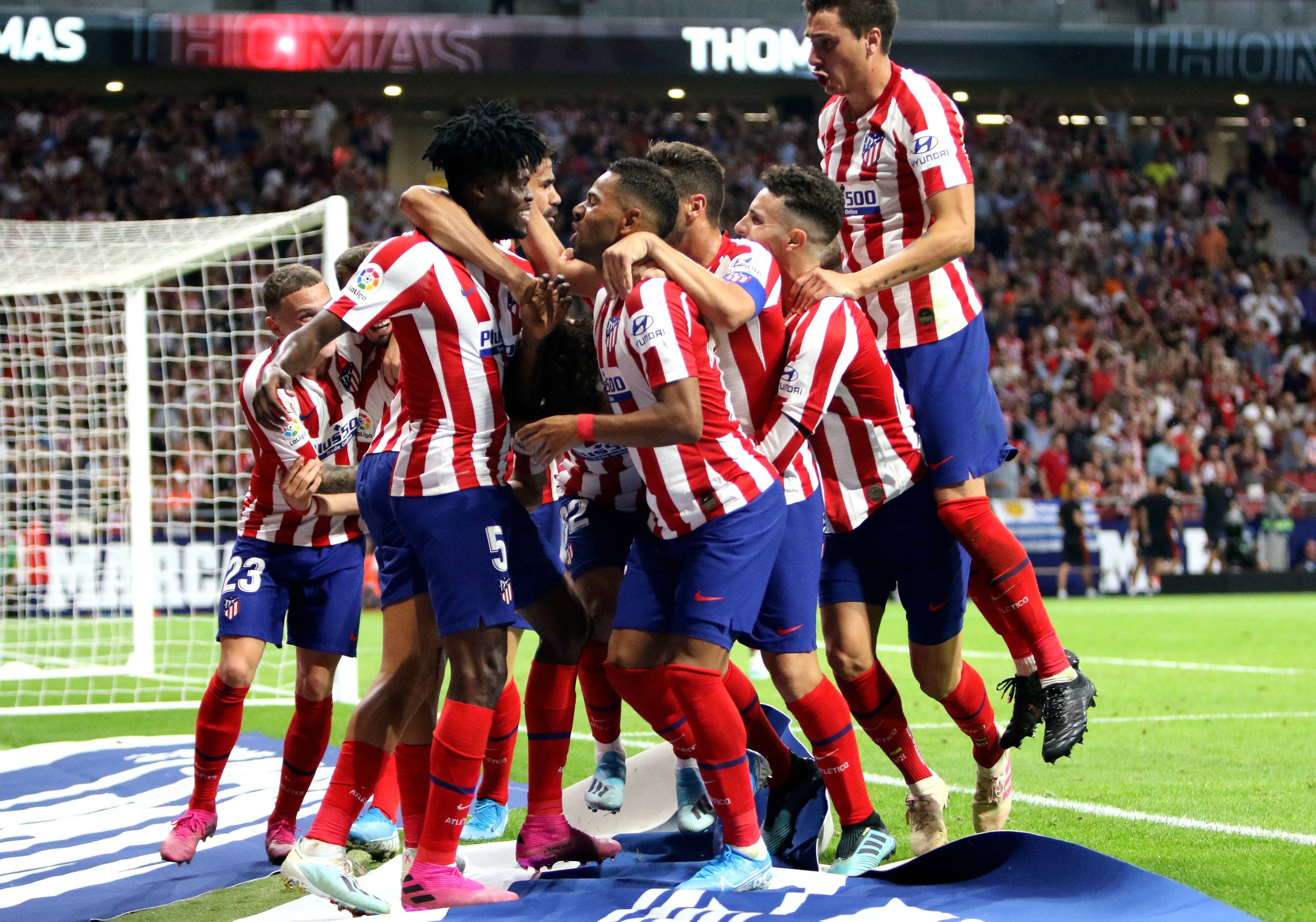 塞维利亚主场不敌对手,遭遇两连败的简单介绍 塞维利亚主场不敌对手,遭遇两连败的简单介绍