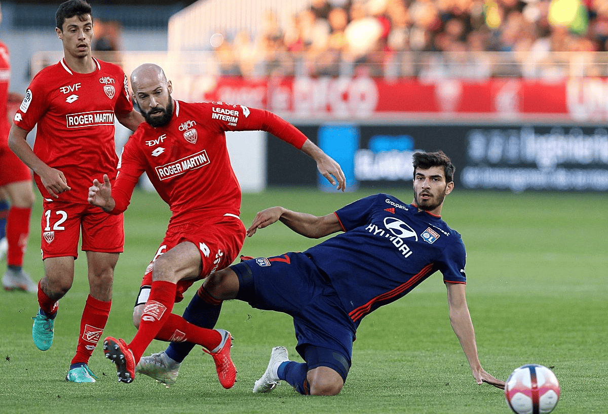 杏彩体育在线-包含亚眠在客场击败里昂，表现抢眼的词条