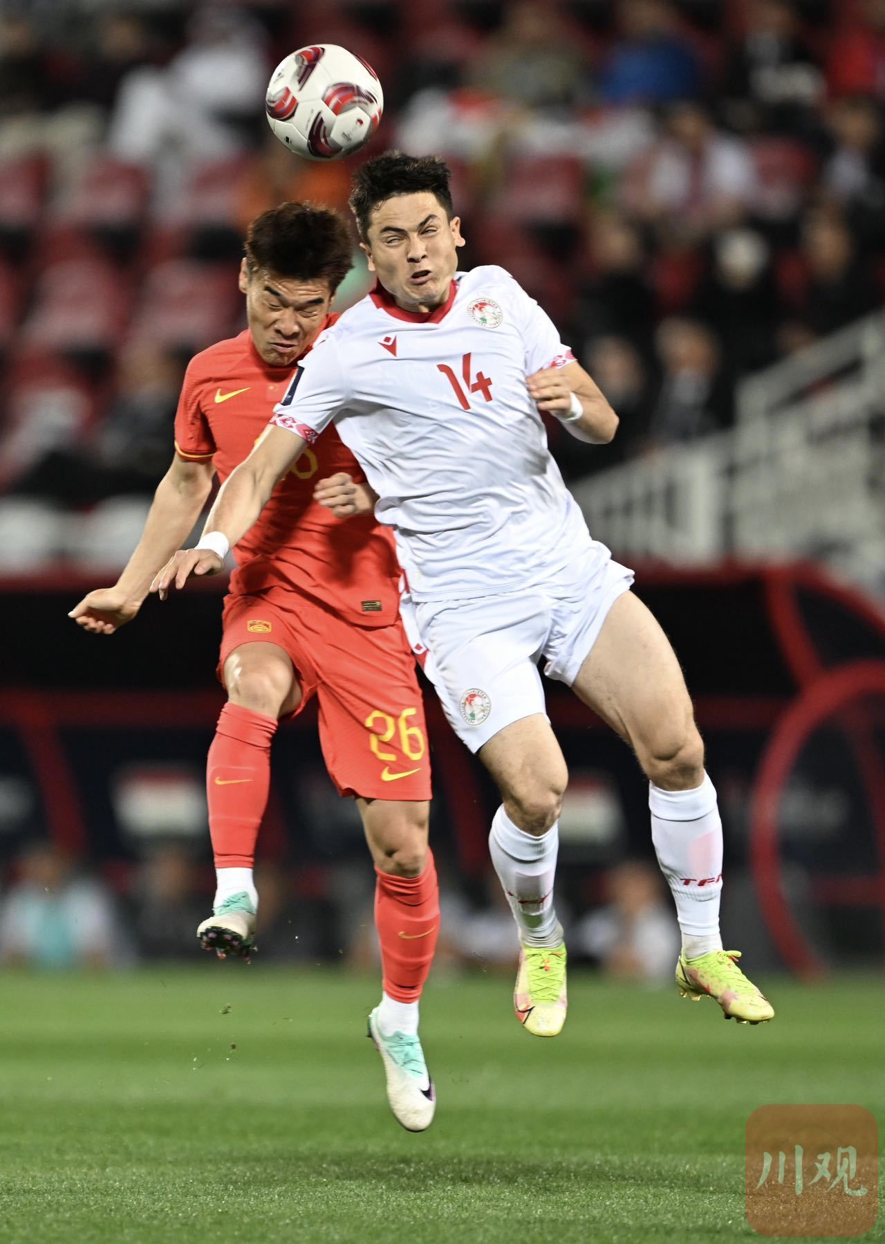 杏彩体育在线登录-亚洲足球比赛中球员表现抢眼