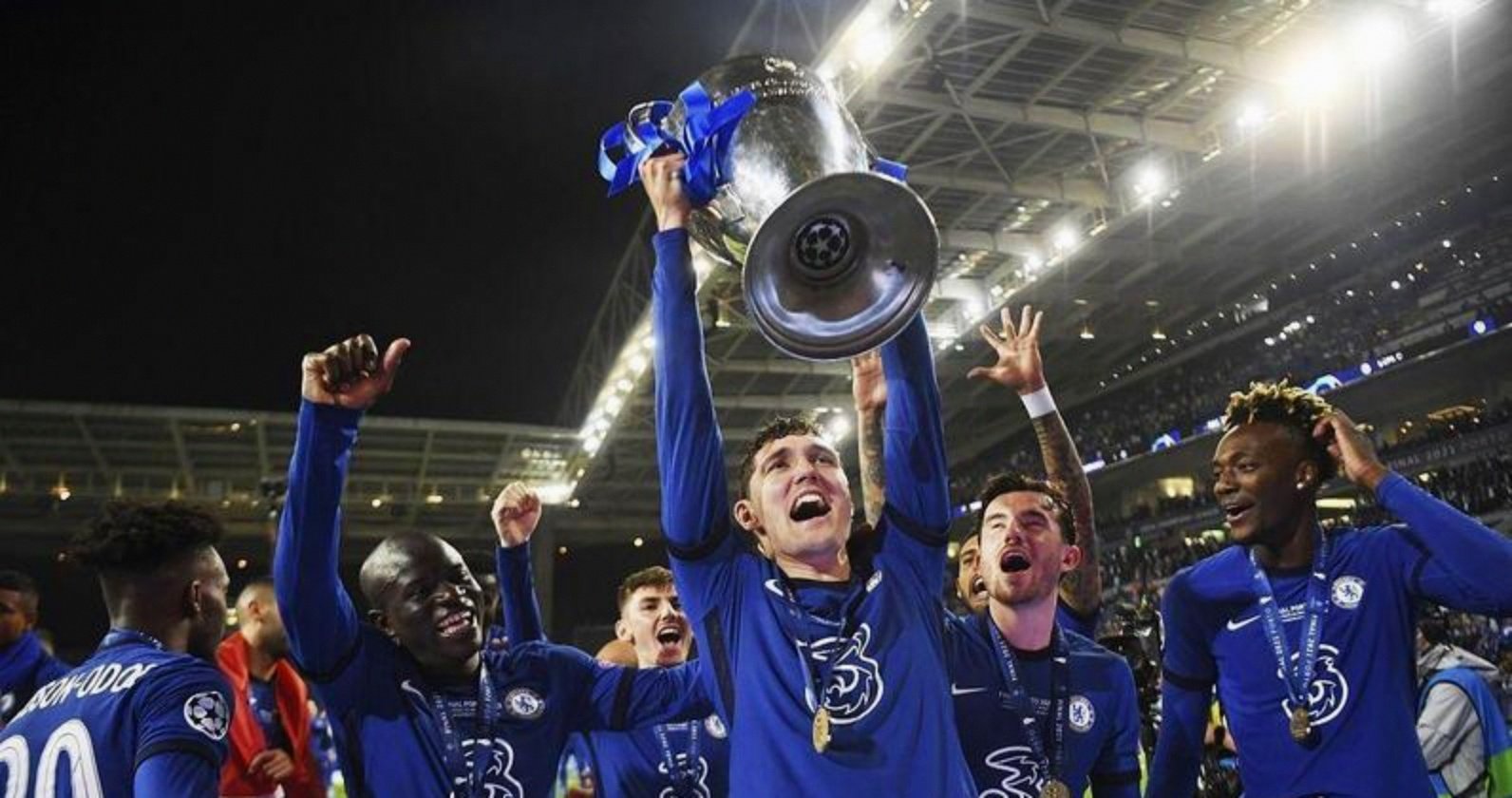 杏彩体育官方入口-纽卡斯尔客场小胜，球队表现出色